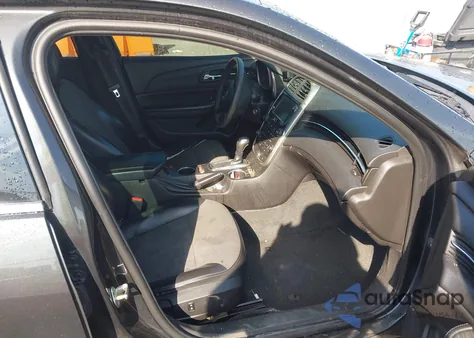 2015 Chevrolet Malibu 1Lt z USA, uszkodzony, nr VIN 1G11C5SL1FF117990